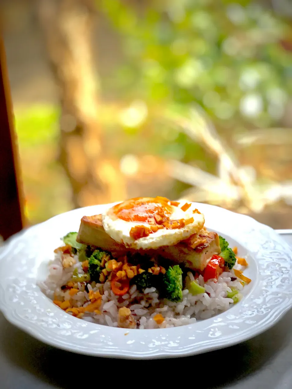 ブロッコリーと豆腐の目玉焼き丼♪|ちーちさん