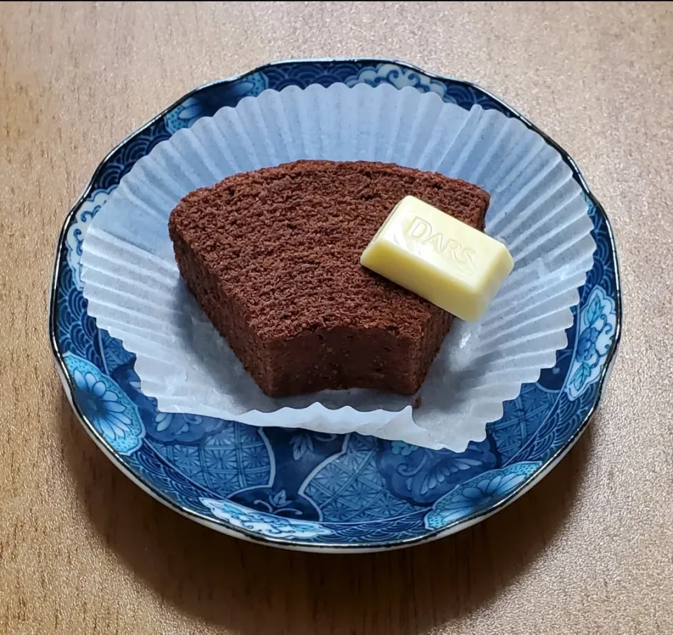 Snapdishの料理写真:チョコバームクーヘンとホワイトチョコレート|ナナさん