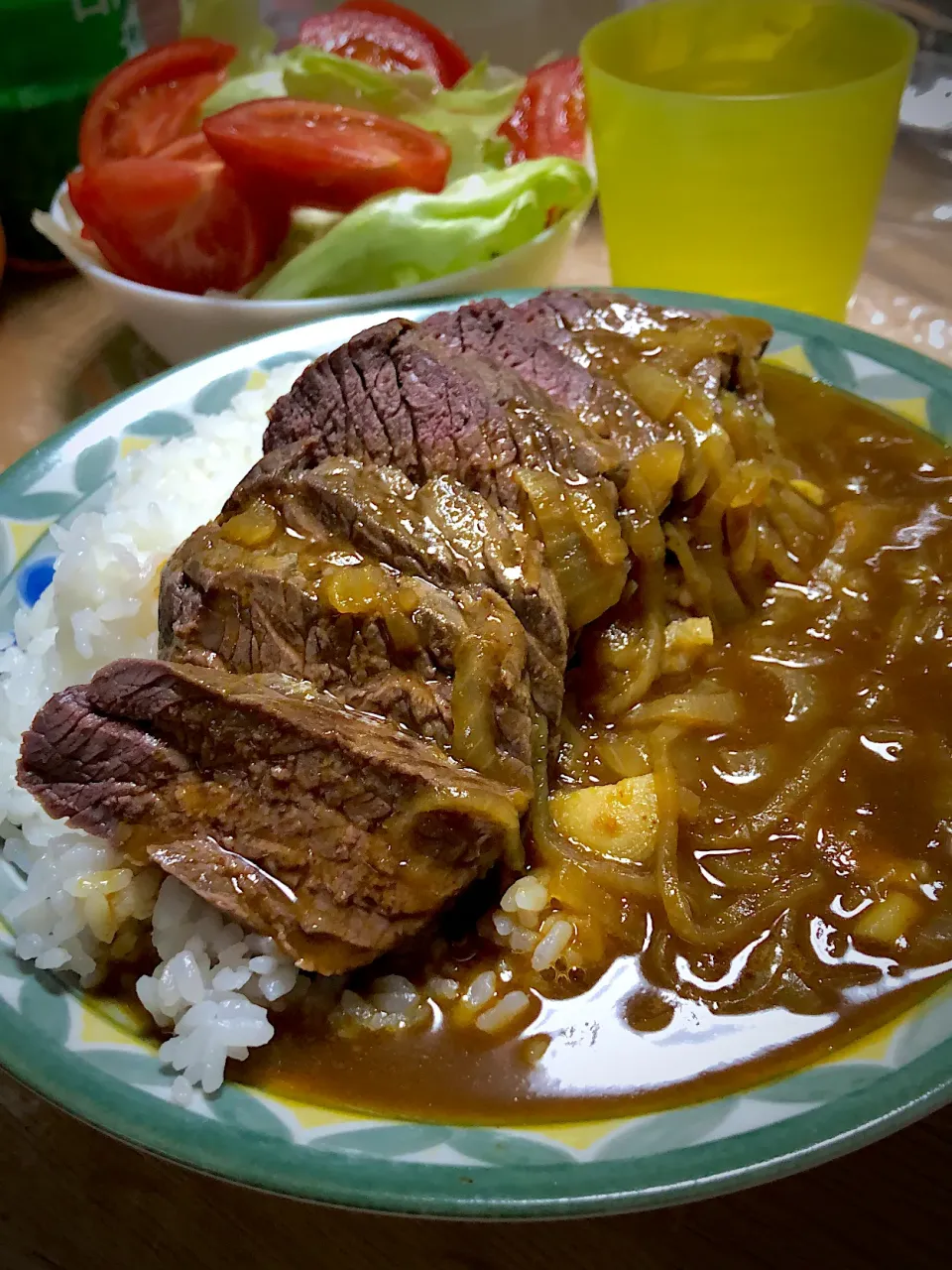 赤身ステーキカレー|ミウトおかんさん