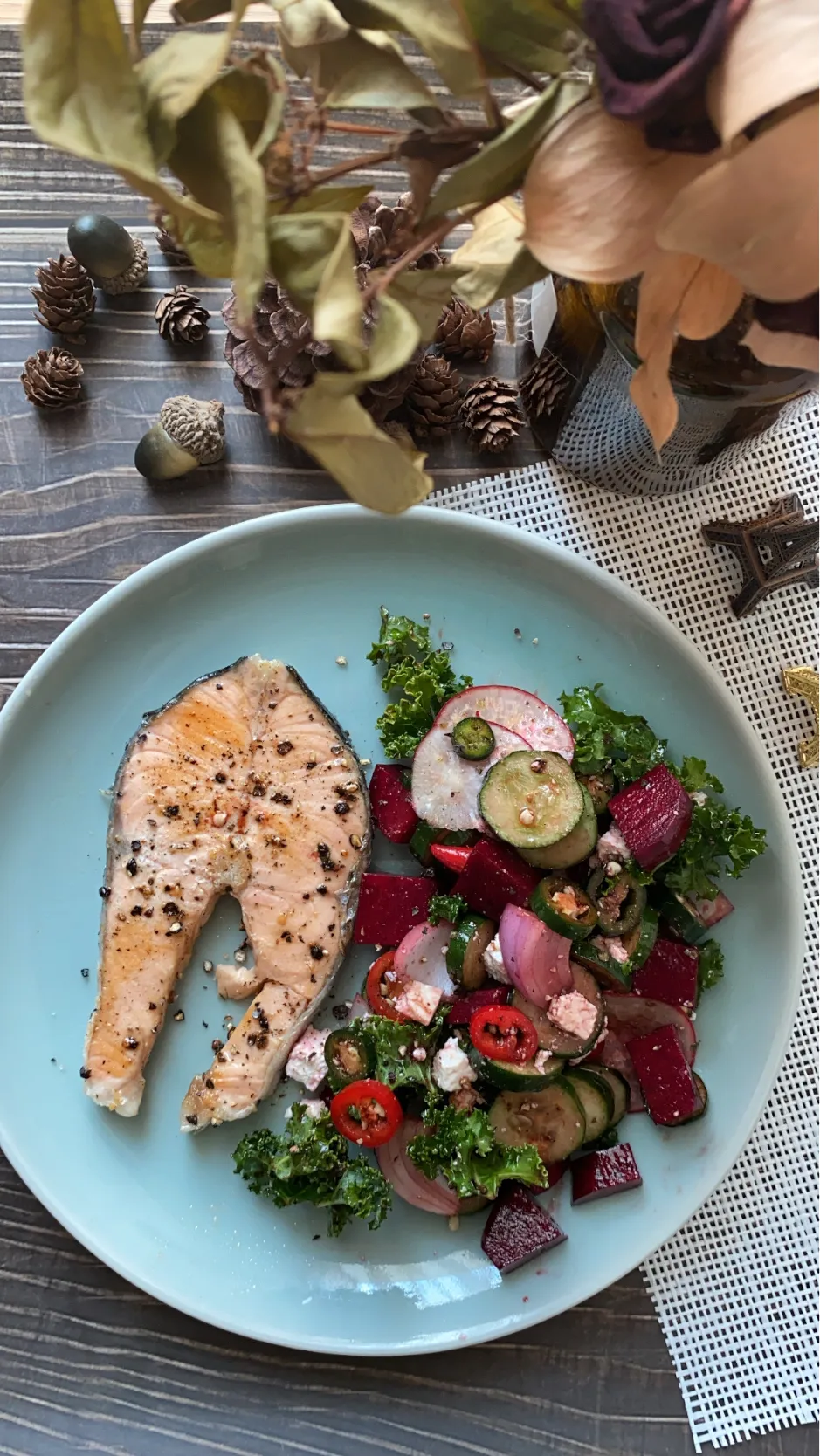 Salmon and Mix Vegetable Salad|Natchy🦋さん