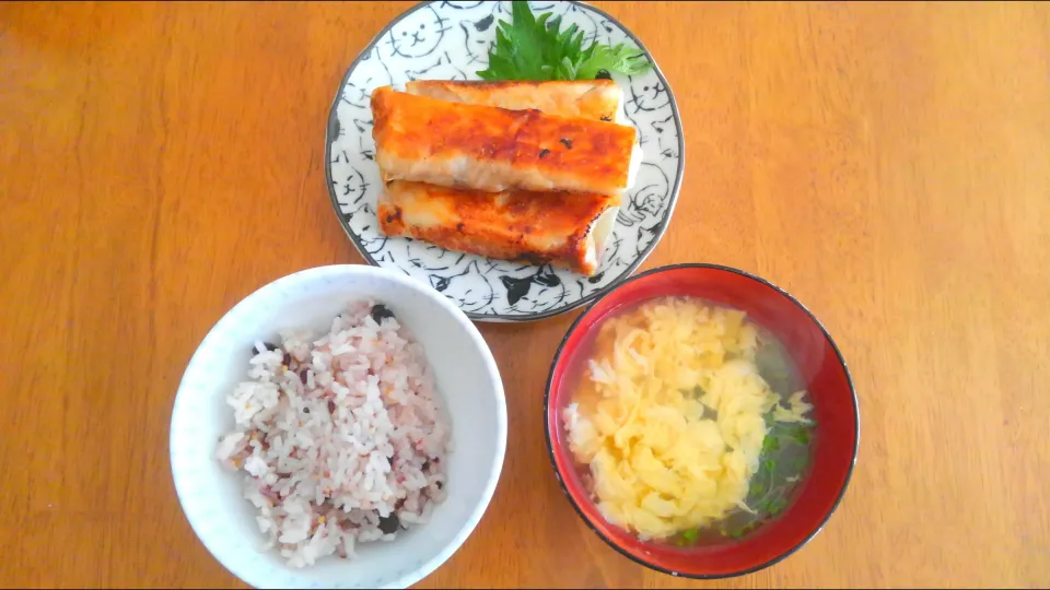 ２月２日　長いもと豚肉の味噌風味春巻　ブロッコリースプラウトとわかめの卵スープ|いもこ。さん