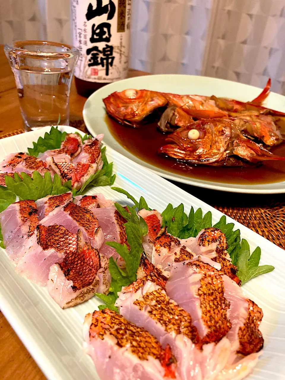 金目鯛の炙り刺身と金目鯛の煮付け😋🐟🍶💕✨やっぱり日本酒ですね。|アイさん