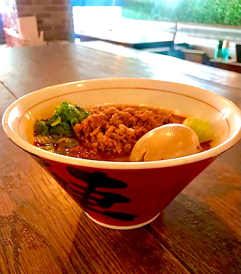 Spicy Miso Ramen on a heated covered patio|gonbenさん