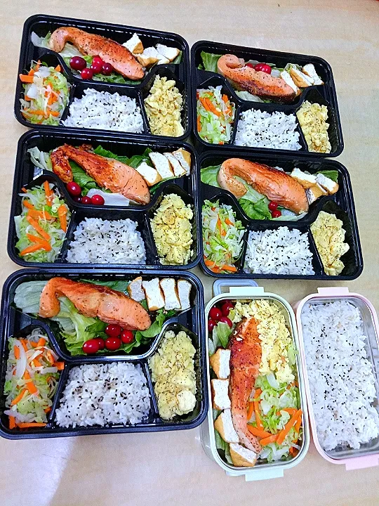 Healthy Lunch Box
健康便當 吃出健康
#low carb high protein
#less oil #less salt #less sugar
#no processed food
#eathealthy 
#eatclean|steady chanさん