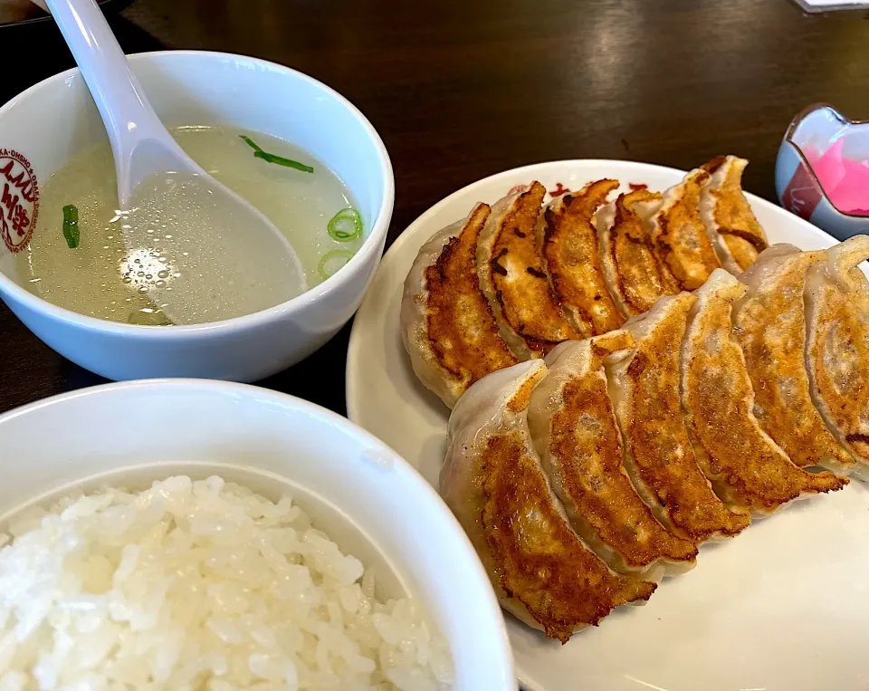 Snapdishの料理写真:餃子定食🥟|buhizouさん