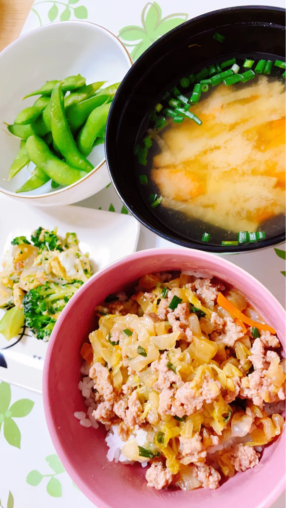 白菜と豚そぼろあんかけ丼|美羽さん