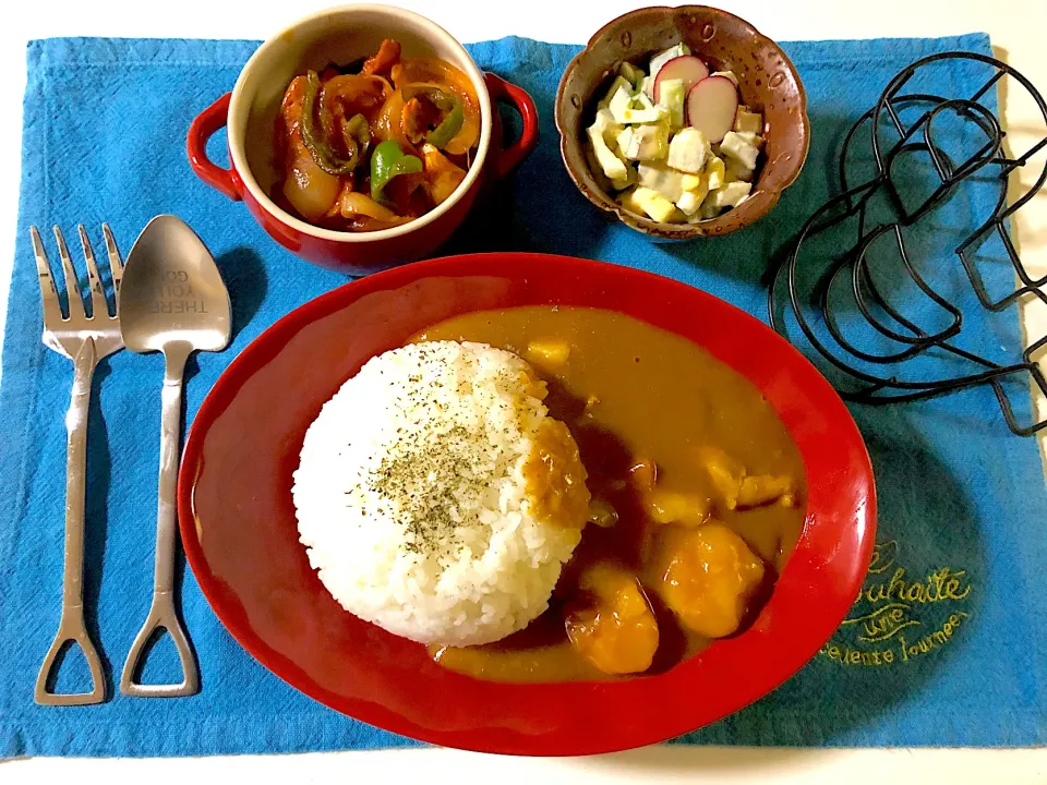 ✳︎カレーライス✳︎エリンギのナポリタン炒め✳︎さつまいものゴロゴロサラダ✳︎|syamさん