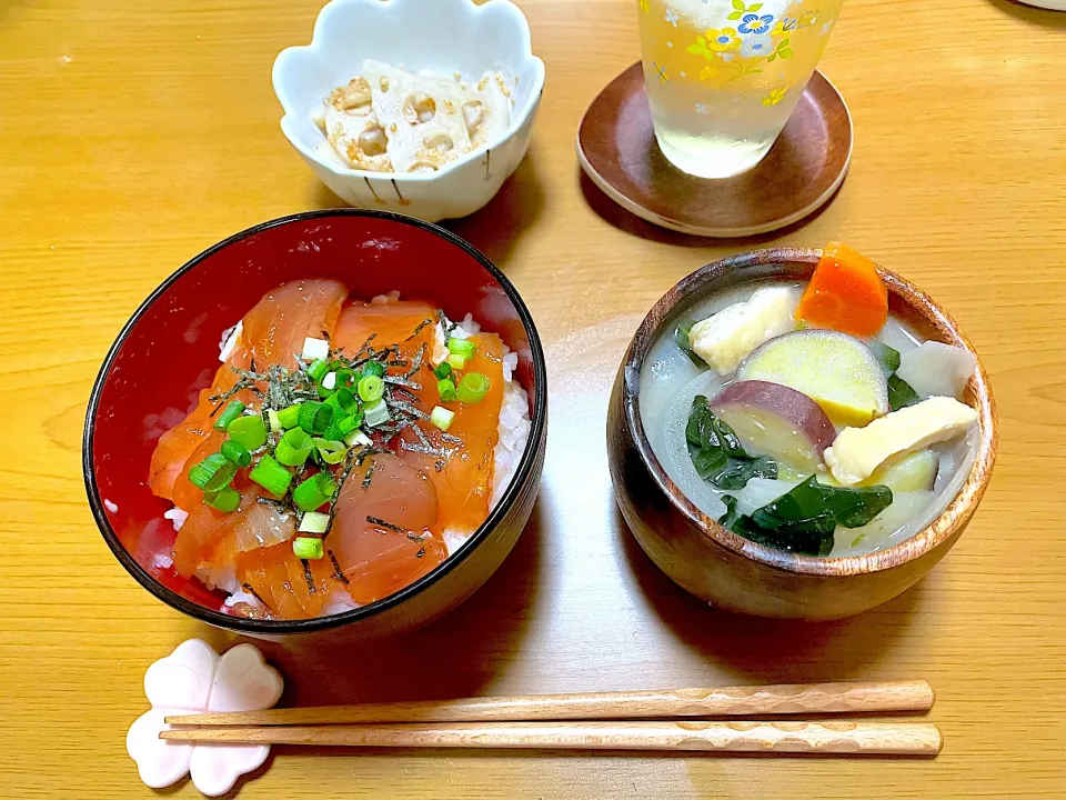 まぐろの漬け丼、具だくさんおさつ汁、れんこんの塩きんぴら|江口笑湖さん