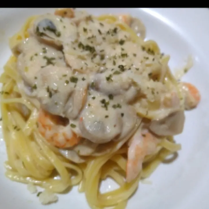 Snapdishの料理写真:fettuccine alfredo#diffrent way to enjoying your favorite pasta❣️|tikaさん