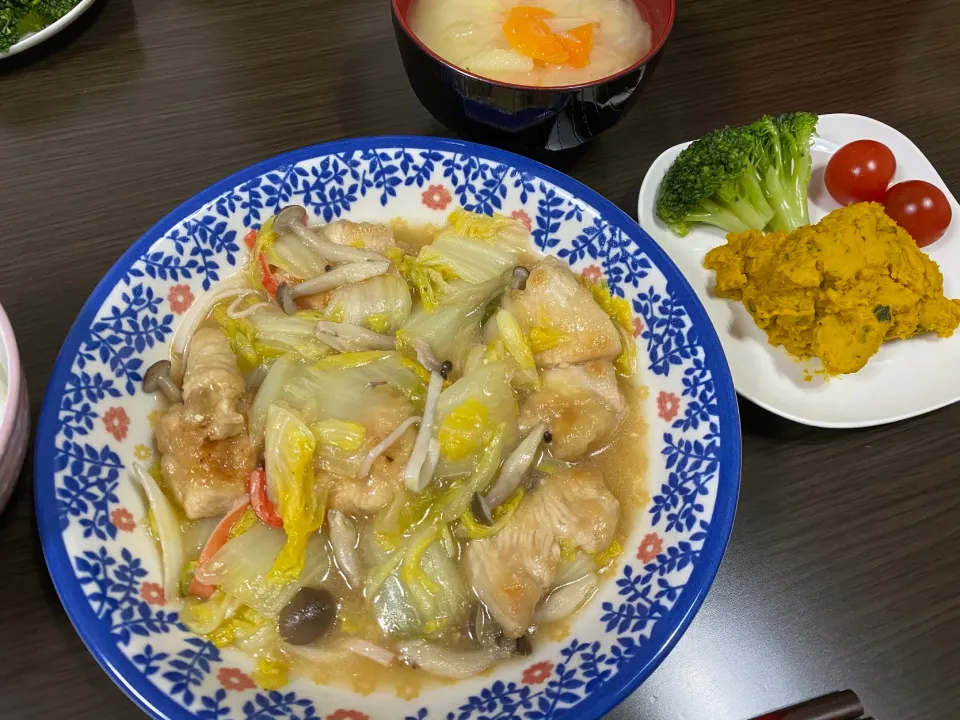 Snapdishの料理写真:2/4 鶏胸肉と白菜の中華煮|sunrisedxさん