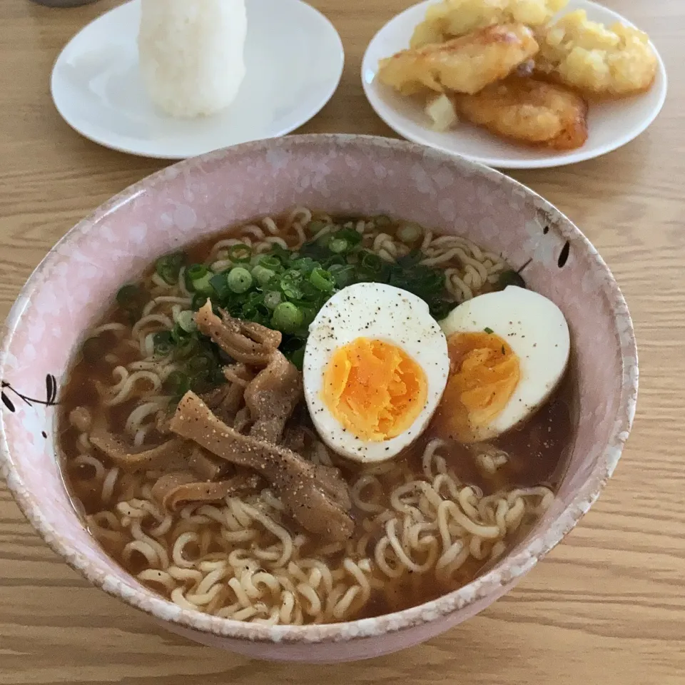 醤油ラーメン|ツインうさぎさん