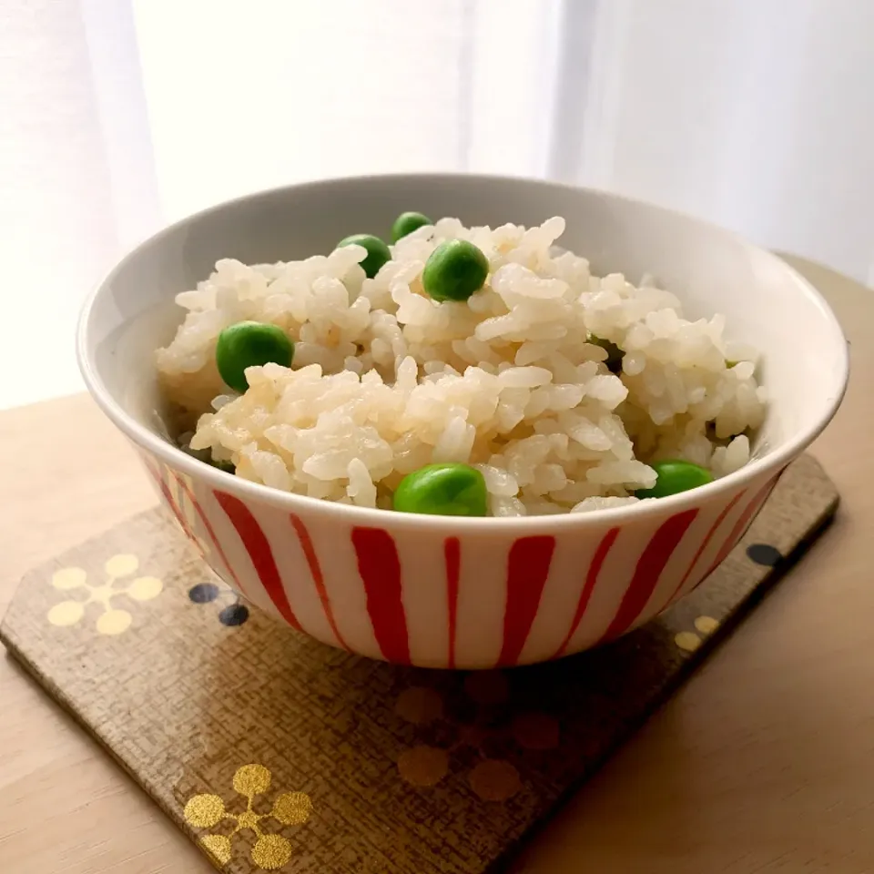 グリンピースご飯　🍚|みるくここあさん