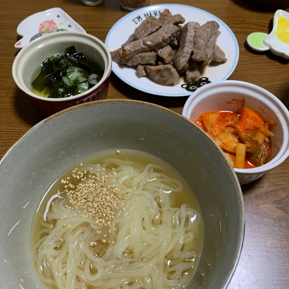 2月10日夜は冷麺と焼肉|とももさん