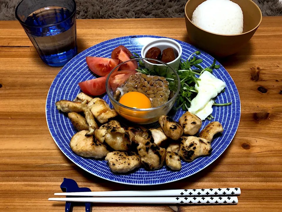 Snapdishの料理写真:鶏むね肉のハーブソルト揚げ焼き|saknさん