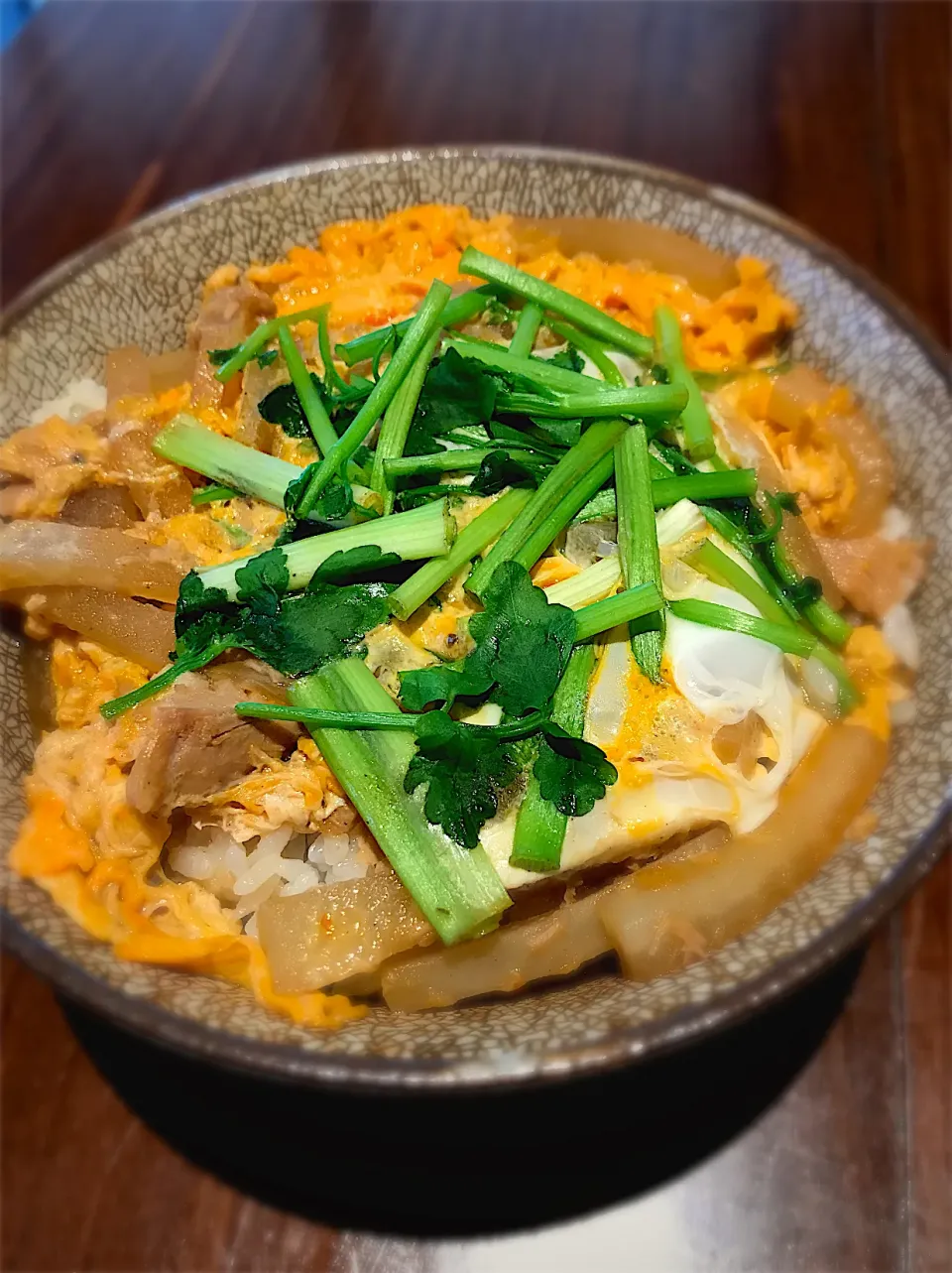 Snapdishの料理写真:せりとツナの韓国風玉子綴じ丼|deekay71さん