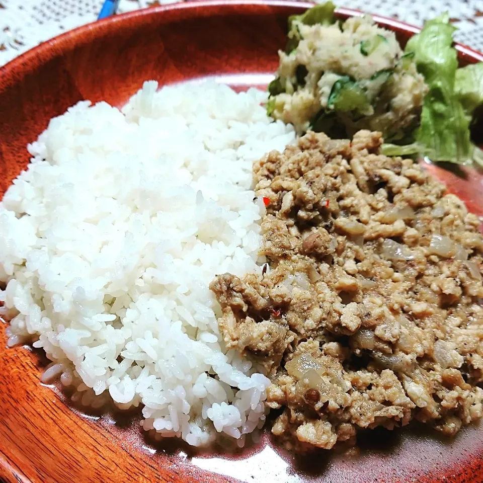 鶏挽き肉とツナのキーマカレー|さとぽんさん