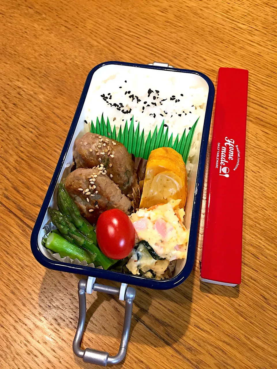 娘ちゃん学校再開  今年初弁当|まつださんさん