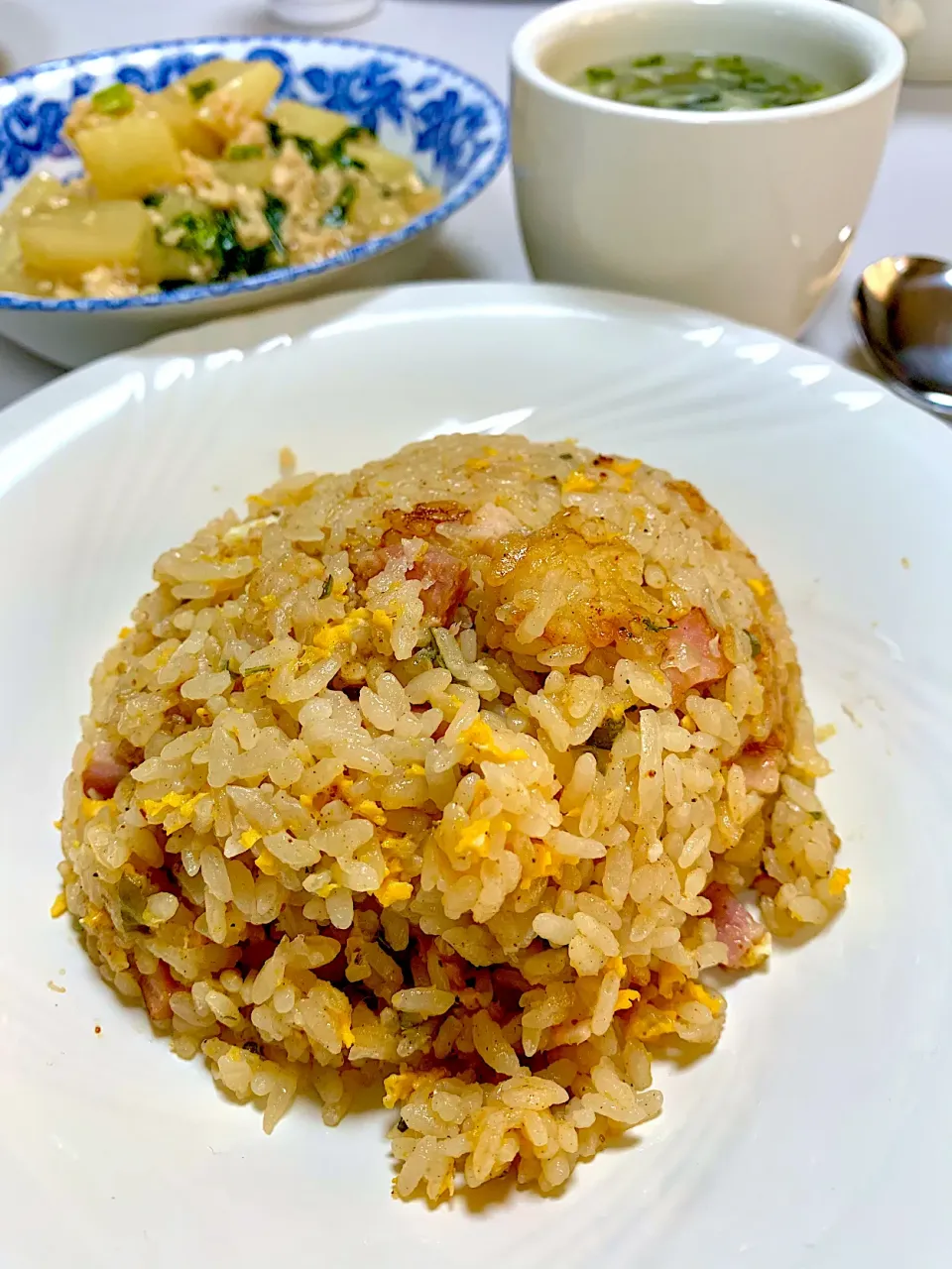 Snapdishの料理写真:Chinese five spice fried rice, paired with Chinese braised daikon radish|gonbenさん