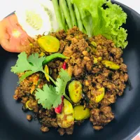 Southern Stir-Fried Pork with Yellow Curry Paste|Nong🏌️🏊♀️🚴♀️🏃♀️🇹🇭さん