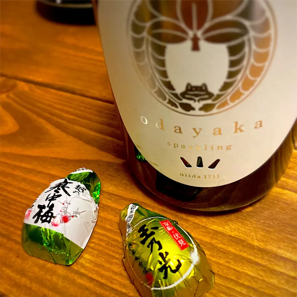 日本酒チョコと日本酒。|たつやん。さん