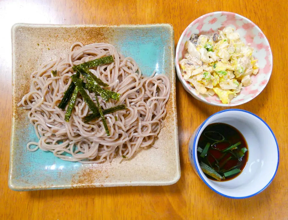 ２月７日　ざるそば　白菜と焼きしいたけのごまマヨサラダ|いもこ。さん