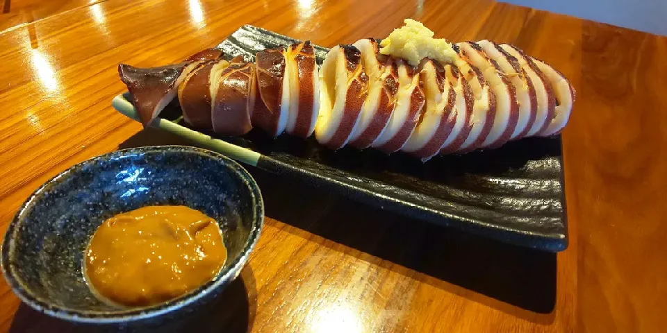 Snapdishの料理写真:イカの丸焼き 麹ソース添え|kamekameさん