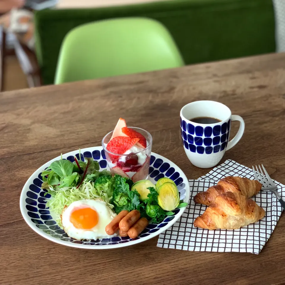 今日の朝ごはん|ぺんぎんさん