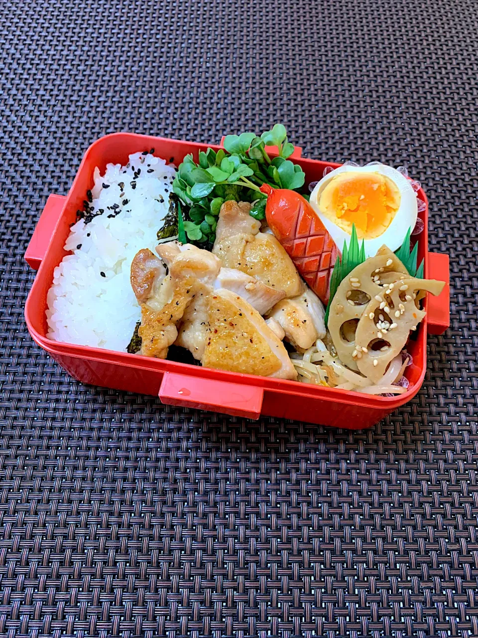 チキンステーキ弁当|kiusoudaiさん