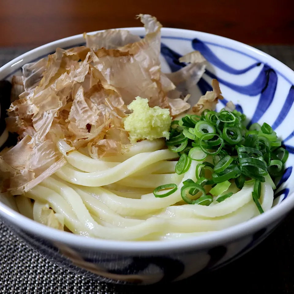 Snapdishの料理写真:手打ちうどん　讃岐風 トライ1|かおるさん