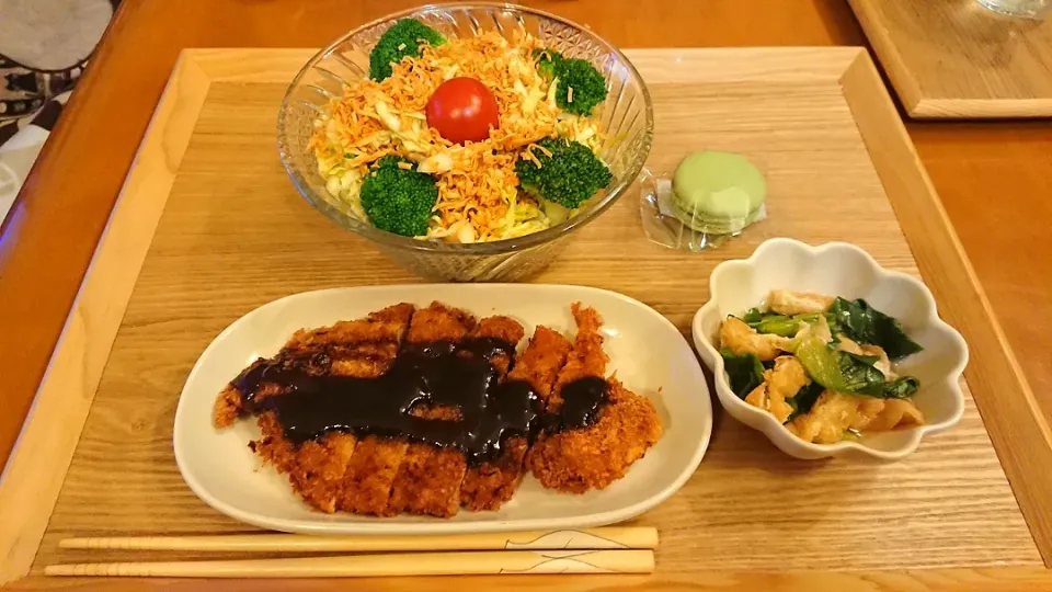 ☆トンカツ
☆チンゲン菜と揚げの煮浸し
☆チキンラーメンサラダ
☆マカロン|chikakoさん