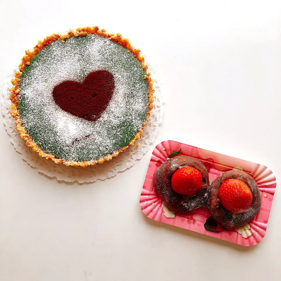 抹茶タルト🍵と生チョコいちご大福🍓|ひよこさん