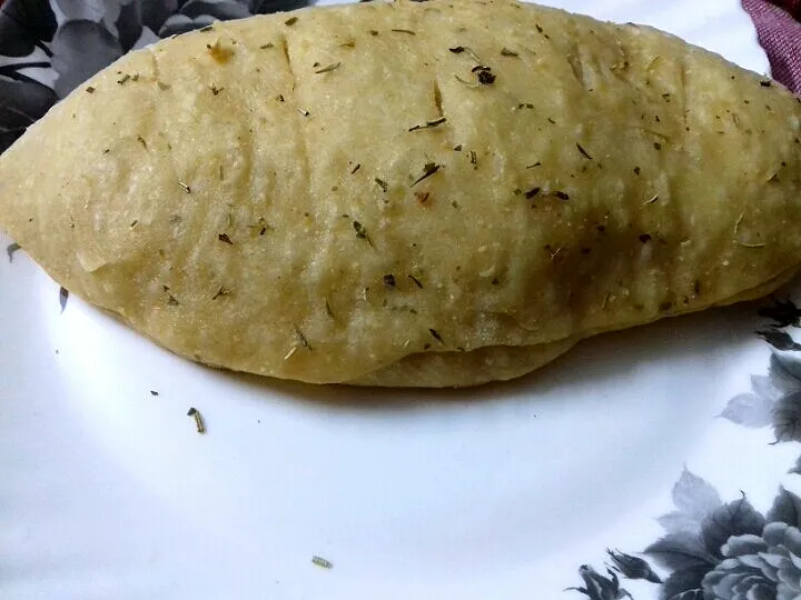 Snapdishの料理写真:stuff chicken cheese Bread|Binita Thapaさん