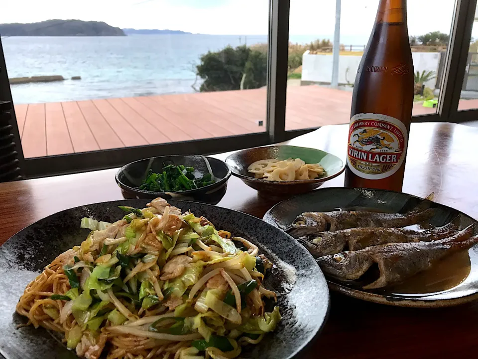 Snapdishの料理写真:2021.2.14 二日連チャン焼きそばランチ🍻🍻🍻|ゆみずさん