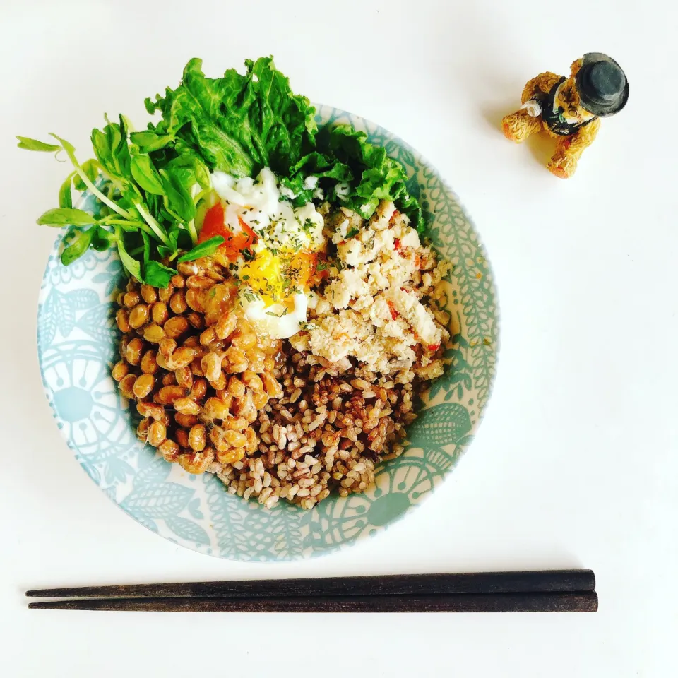 甘酒うの花、納豆、たまご丼🍳🍶|sakiさん