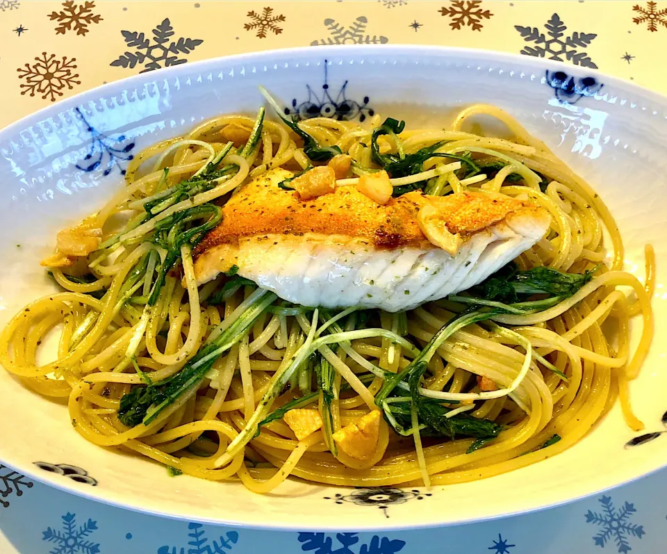 ホウボウと水菜のパスタジェノベーゼ|クルゼイロさん