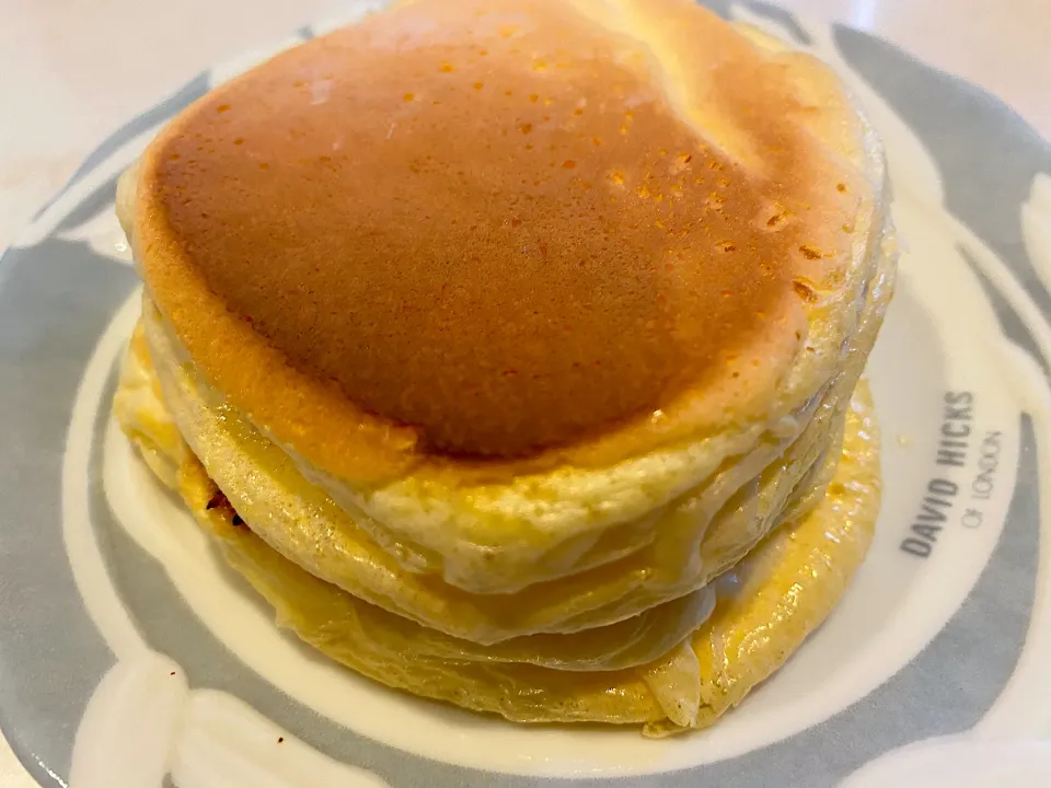 ふかふかプロテインパンケーキ🥞🍯🧈|みうのすけさん