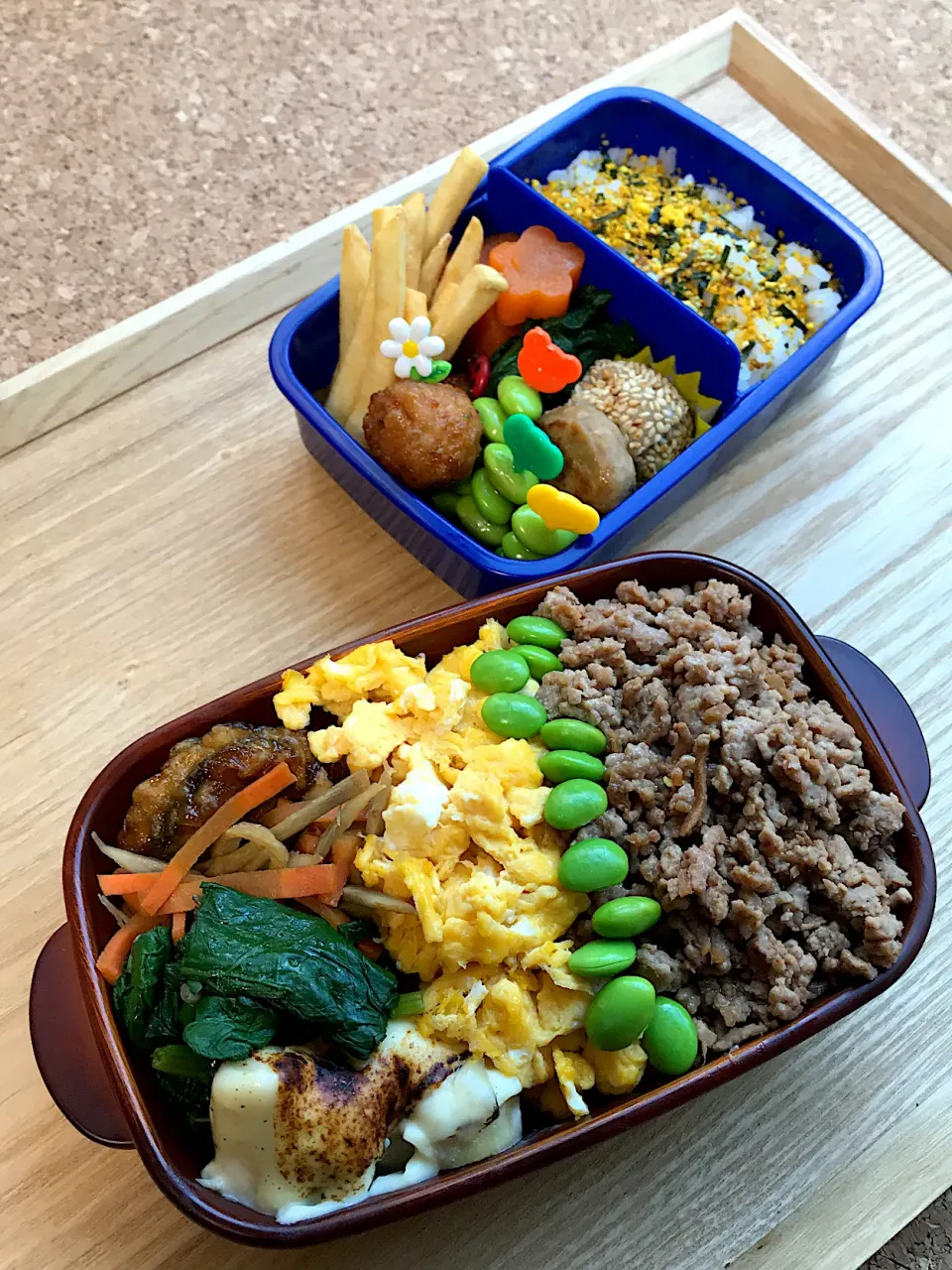 三食丼弁当|二キィさん