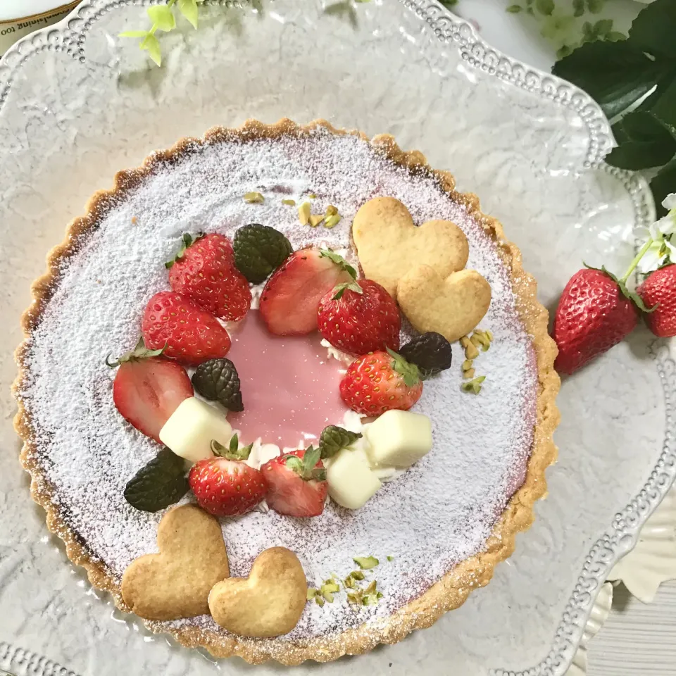 いちごの生チョコタルト✨🍓🥧💓|エンジェルさん