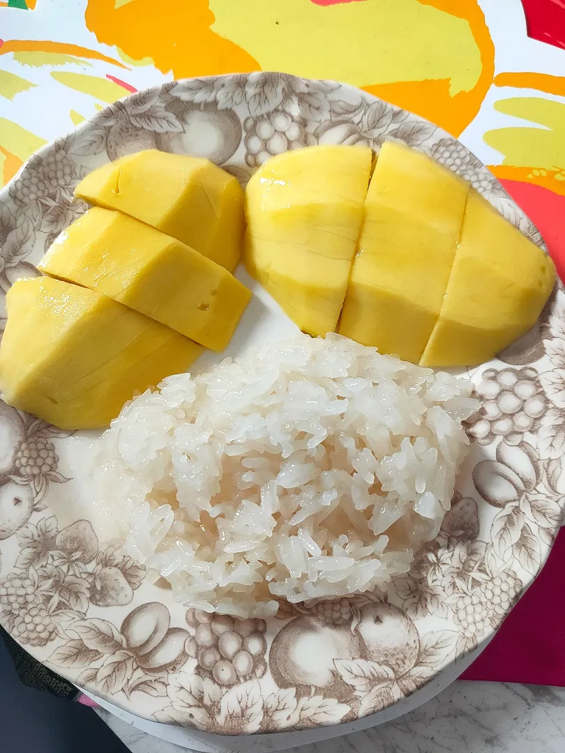 Mango sticky rice.|katang23さん