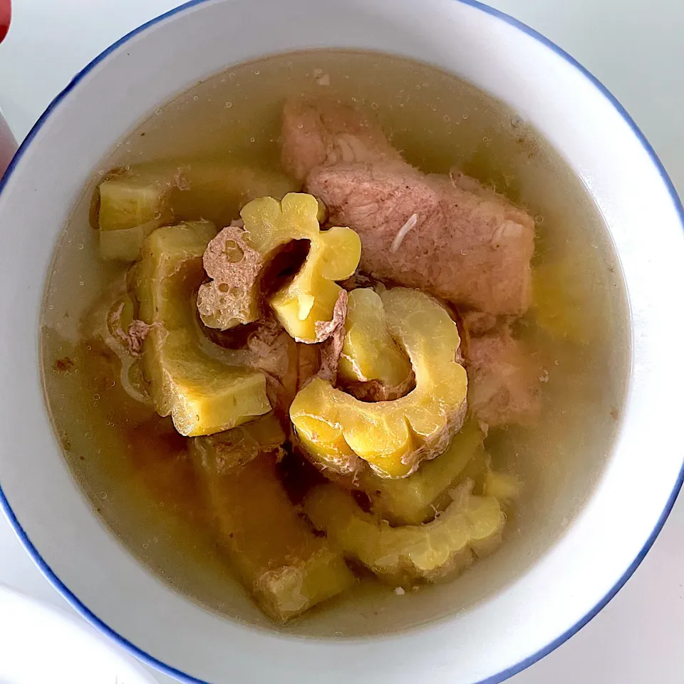 Bittergourd pork rib soup|Ong Sor Fernさん