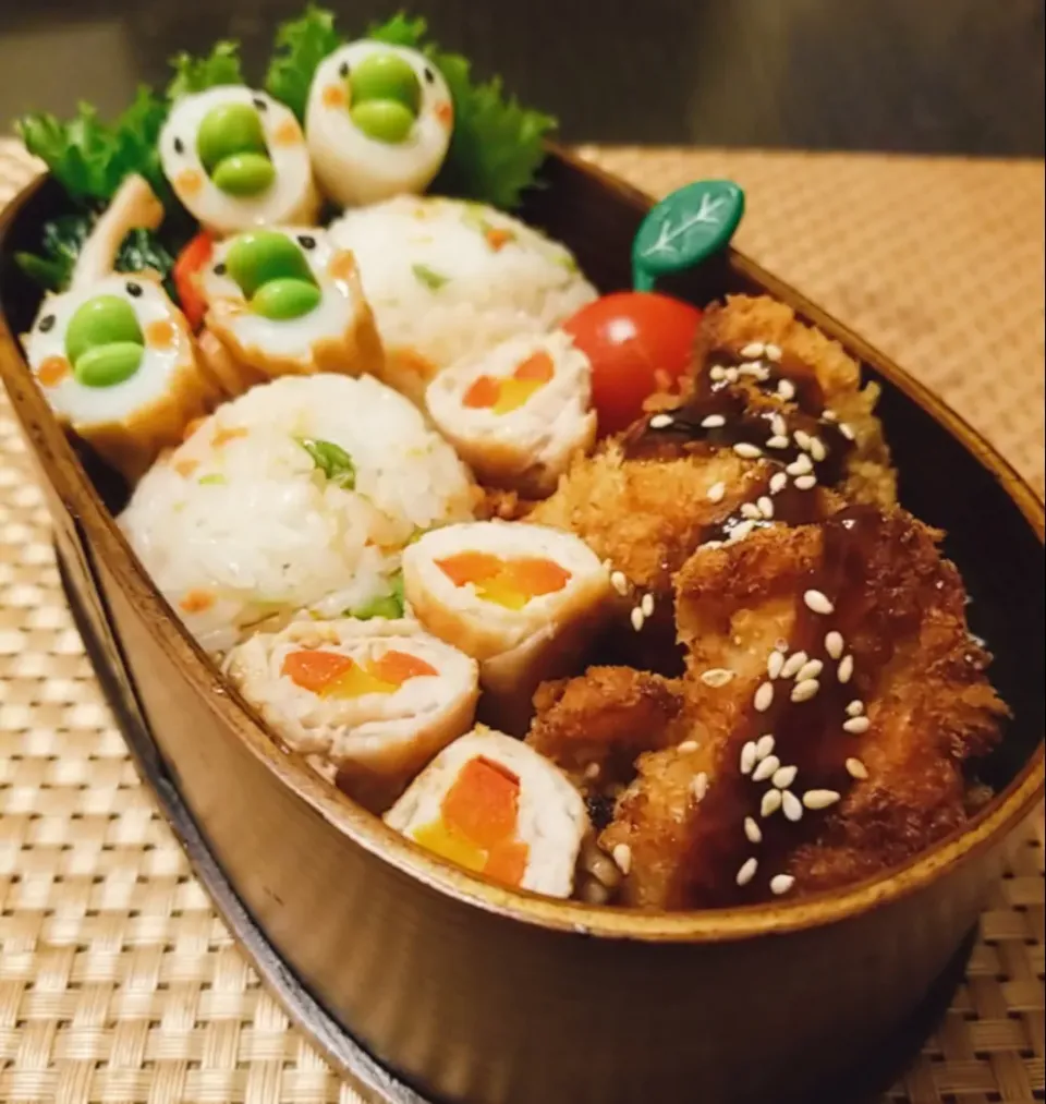 今日のお弁当。
ささみカツ、カレー味。
パプリカ肉巻き。ちくわ枝豆ピヨピヨ。|yoshiyoshiさん