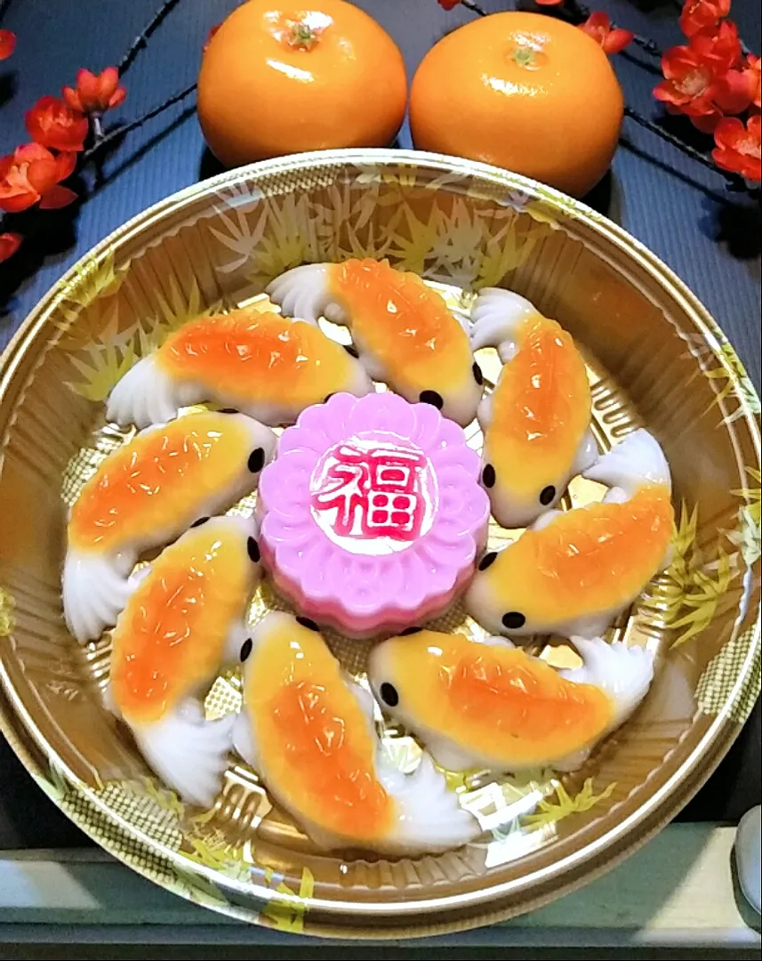 🎈新鲜制作
Frehly Made
🎈无添加任何香精
No Artificial Flavoring
🎈无防腐剂
No preservative
🎈低糖Less Sugar
🎈低胆固醇
 Low Cholesterol
🎈可依造你想要的造型设计Can Custom Make
🎀欢迎讯问预订🎀|東方小雪さん