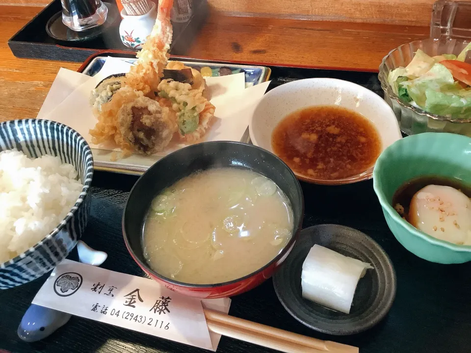 今日のお昼は天ぷら定食😋|アライさんさん