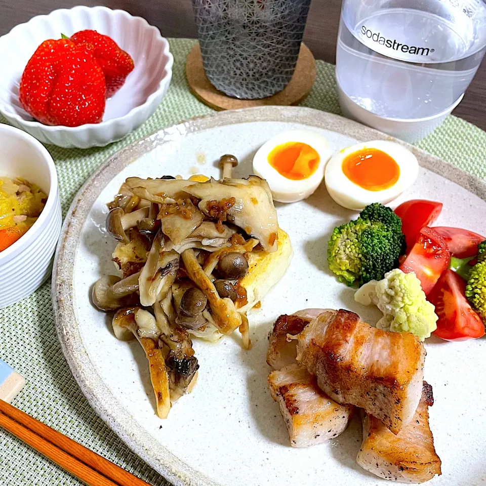 2/17晩ご飯：焼き塩豚・豆腐ステーキ|ななみんさん