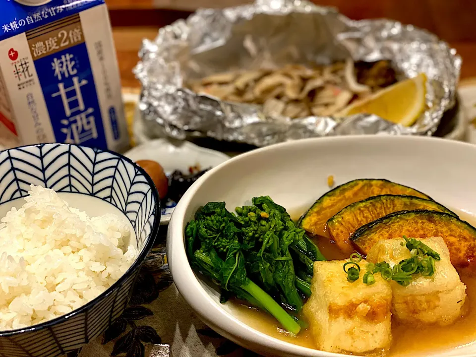 糀甘酒でつくる揚げ出汁豆腐　菜の花と南京添え☺︎|まめすけ。さん