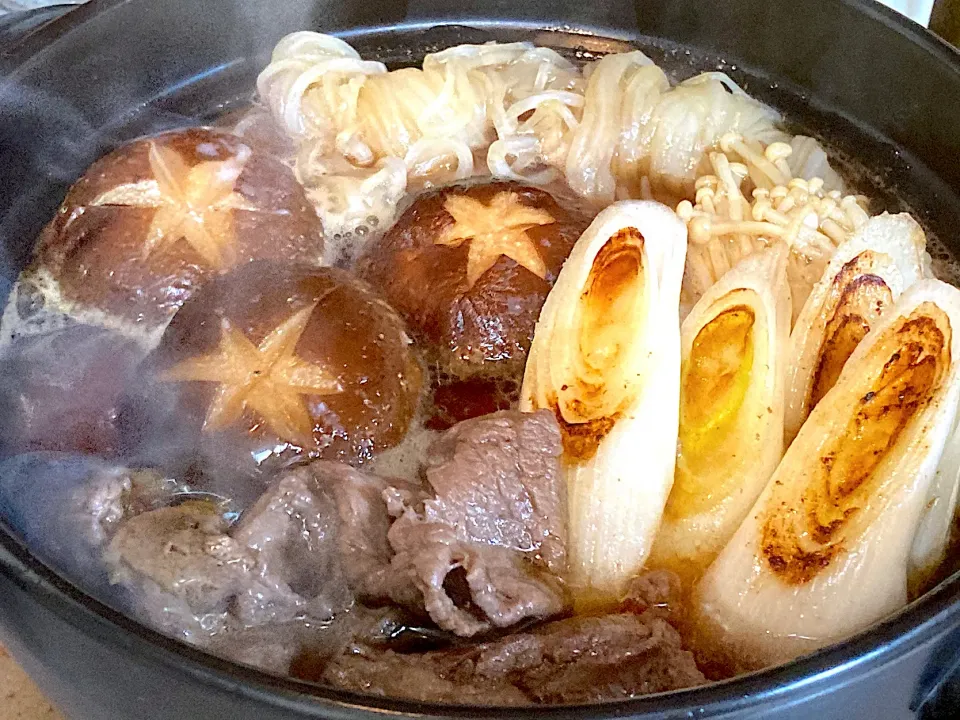 ありもの具材ですき焼き土鍋で|まめりんさん