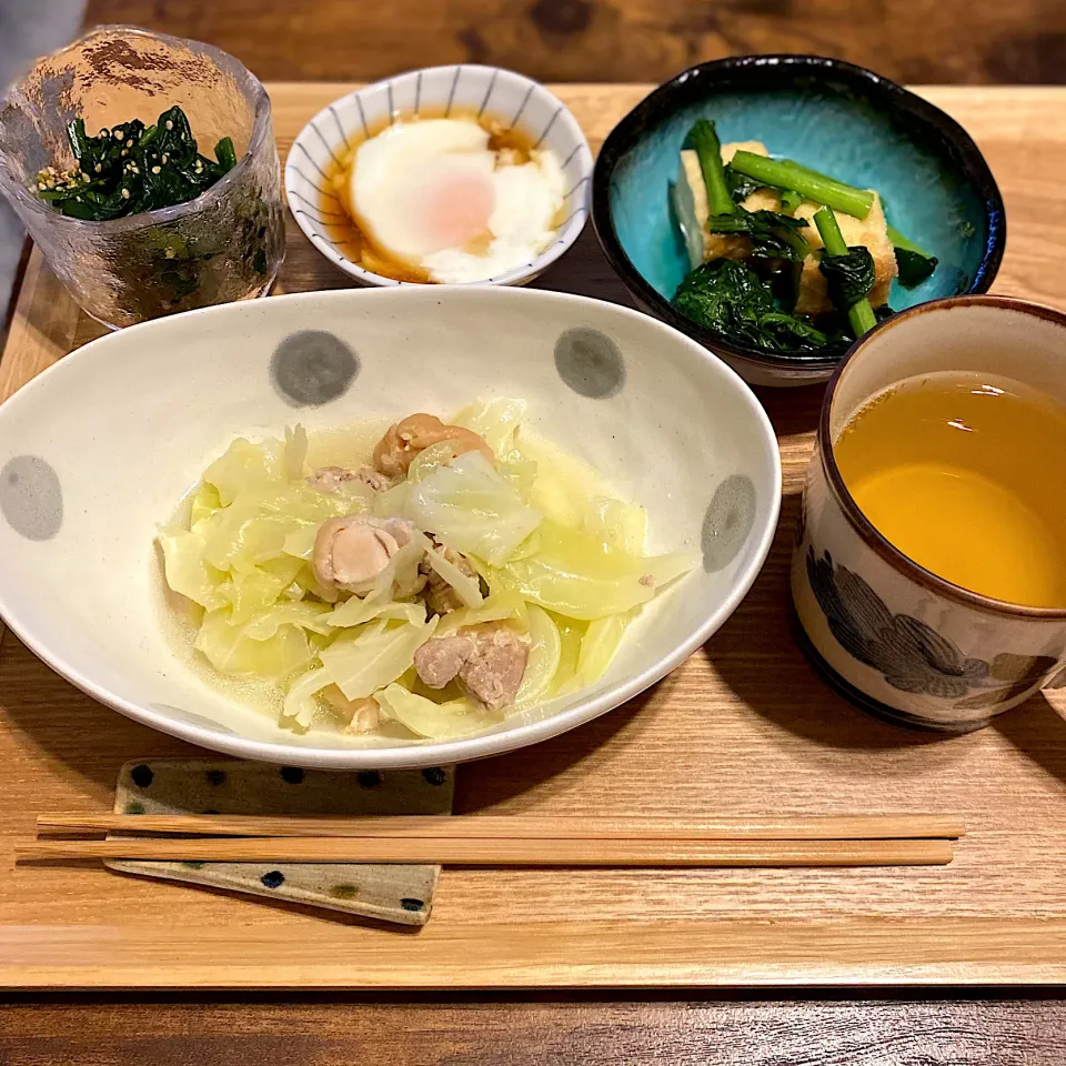 春キャベツと鳥もも肉の塩バター煮|なつこさん