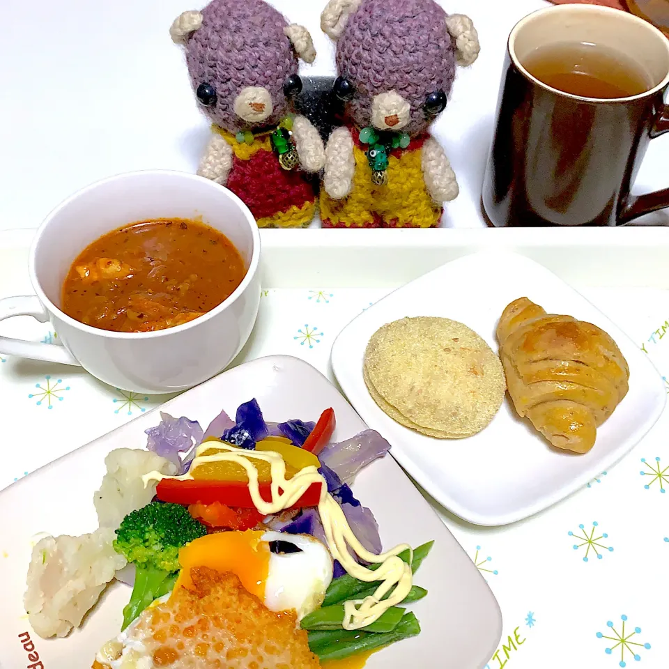 Snapdishの料理写真:朝ごぱん(๑╹ω╹๑ )|chagashiさん