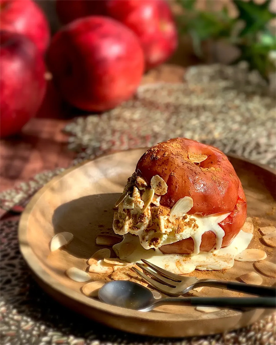 Snapdishの料理写真:焼きりんご🍎|あゆさん