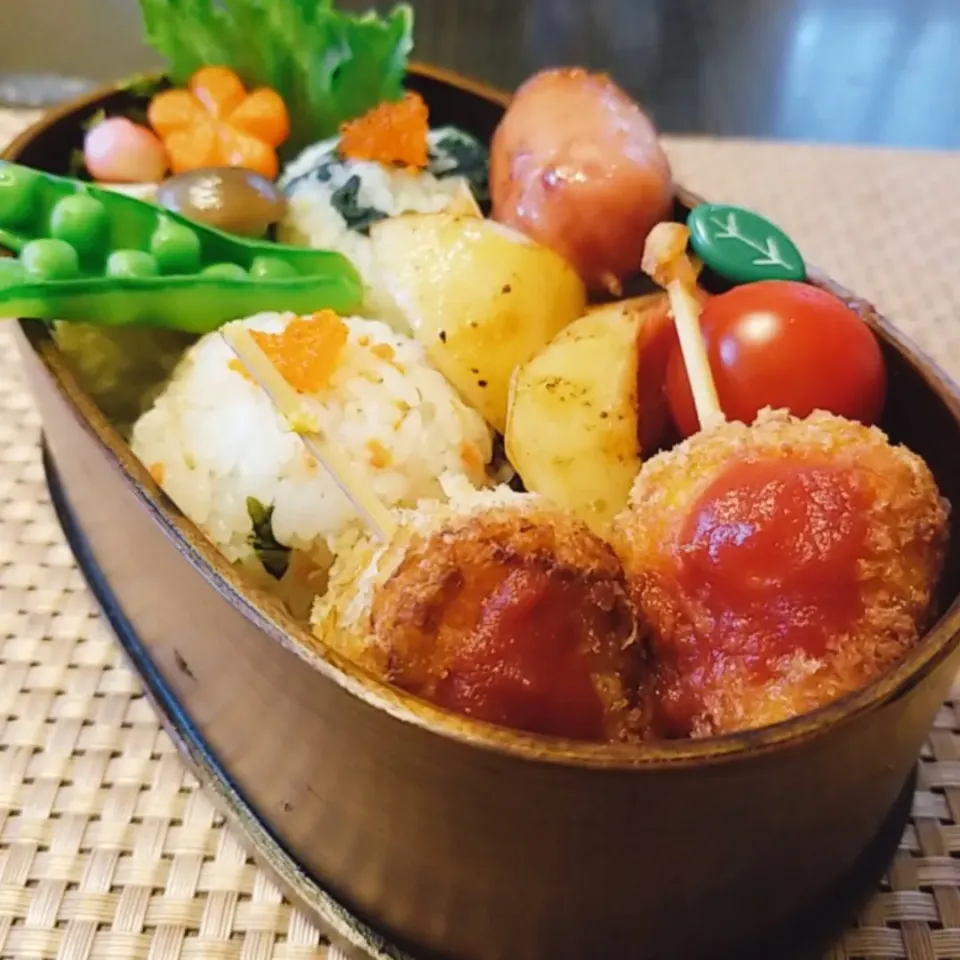 Snapdishの料理写真:今日のお弁当。
うずらの卵ちくわ巻きフライ。|yoshiyoshiさん